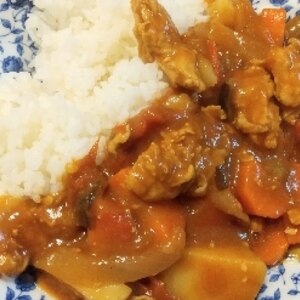 ナスと豚のスパイス香るトマトカレー（隠し味に味噌）